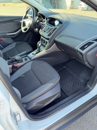 Ford Focus-3.jpg